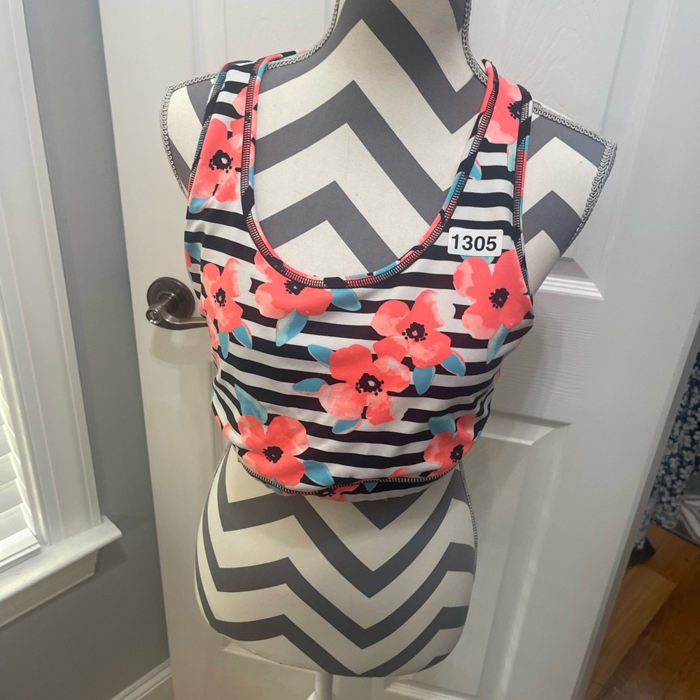 ZELOS Floral Striped Sports Bra - Black, White, Pink, Blue - Picture 9 of 13